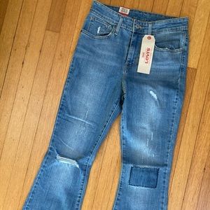 LEVI high rise flare jeans 28x32